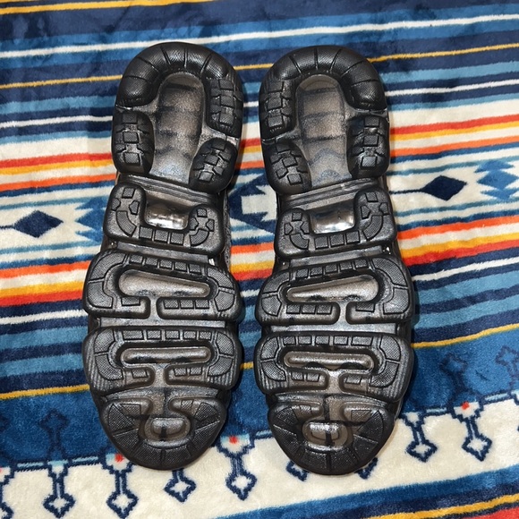 NWOT Fyshare Womens Air Cushion Sneakers Lace Up Mesh Breathable Running Shoes - Picture 4 of 4